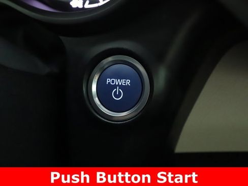 Used 2022 Toyota Sienna XLE image 23