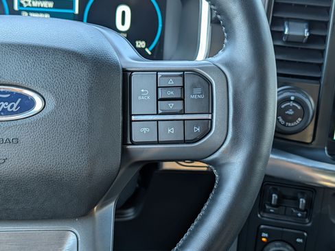 Used 2022 Ford F150 Lariat AWD/4WD image 30