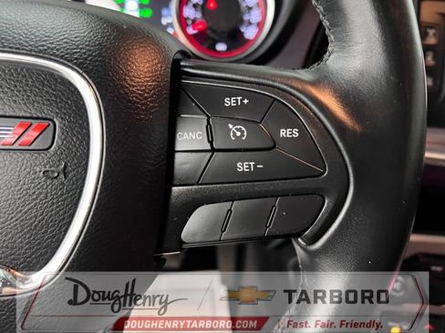 Used 2016 Dodge Challenger SXT RWD image 46