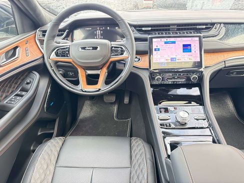 New 2025 Jeep Grand Cherokee Summit AWD/4WD image 12