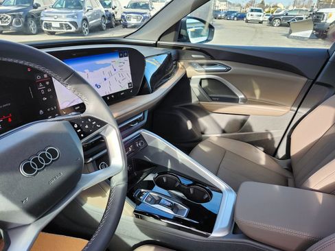 New 2025 Audi Q5 Premium Plus image 6