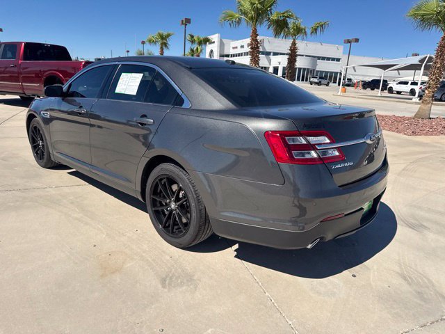 Used 2018 Ford Taurus Limited FWD image 3