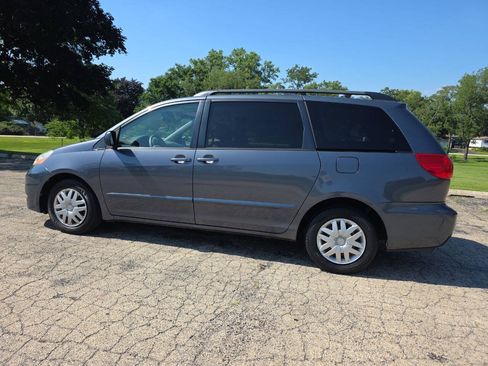 Used 2007 Toyota Sienna LE FWD image 3