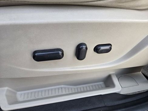 Used 2016 Ford Escape Titanium w/ Equipment Group 301A image 27