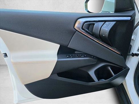 Used 2025 BMW X3 xDrive30i w/ Premium Package image 23