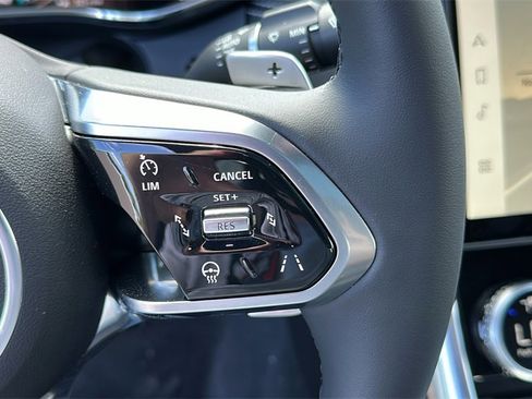 New 2024 Jaguar XF R-Dynamic SE image 15