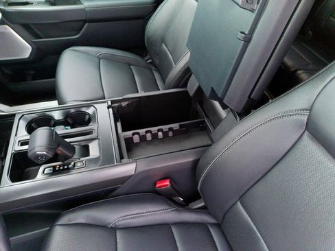 New 2025 Ford F150 Lariat w/ Equipment Group 502A High image 12