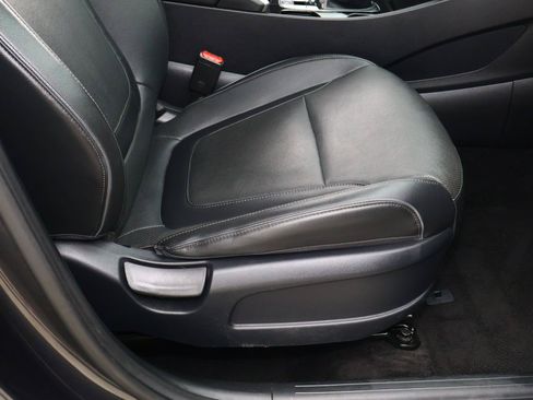 Used 2022 Hyundai Tucson SEL w/ Convenience + Premium Package FWD image 17