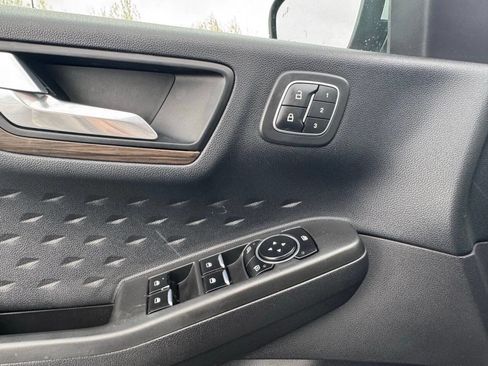 Used 2020 Ford Escape Titanium AWD/4WD image 16
