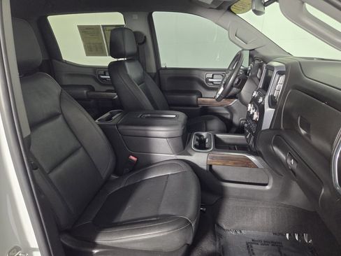 Used 2021 GMC Sierra 1500 SLT w/ SLT Convenience Package AWD/4WD image 32