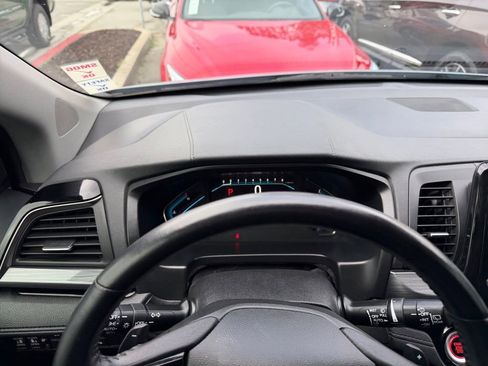 Used 2023 Honda Odyssey Elite image 25