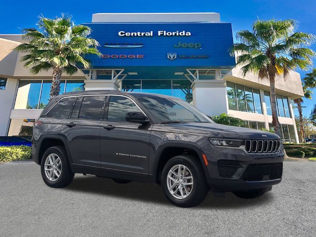 New 2026 Jeep Grand Cherokee Laredo RWD image 2