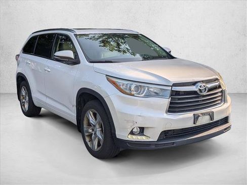 Used 2015 Toyota Highlander Limited AWD/4WD image 3