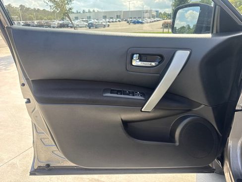 Used 2014 Nissan Rogue S w/ Convenience Package FWD image 13