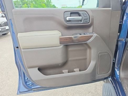 Used 2019 GMC Sierra 1500 SLT AWD/4WD image 17