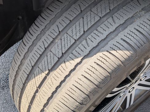 Certified 2024 Mercedes-Benz GLE 350 4MATIC w/ Winter Package image 12