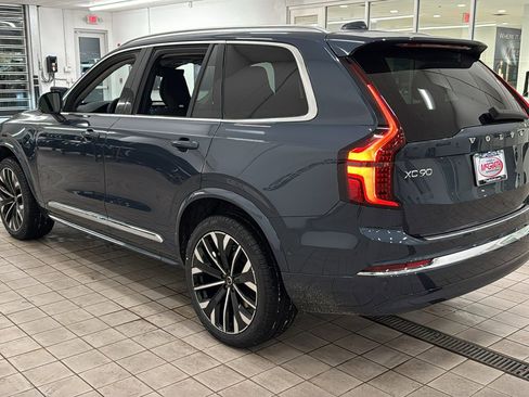 New 2026 Volvo XC90 T8 Plus w/ Protection Package Premier image 7