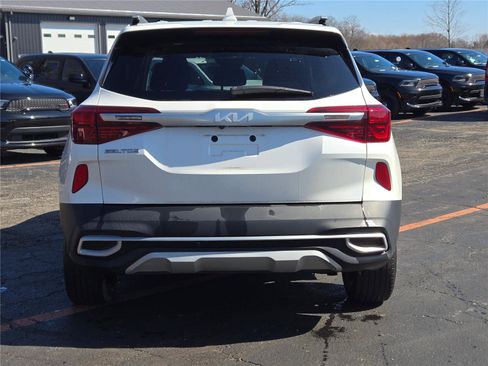 Used 2022 Kia Seltos EX AWD/4WD image 12