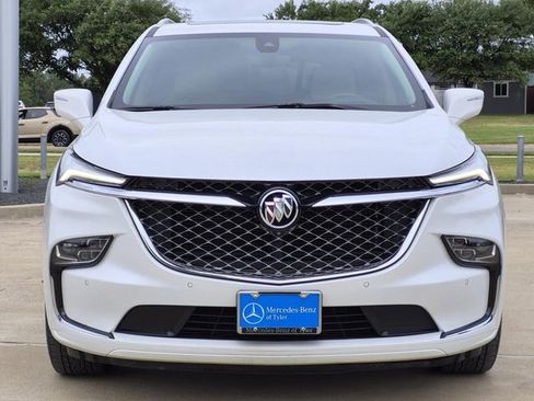 Used 2023 Buick Enclave Avenir w/ Avenir Technology Package FWD image 2