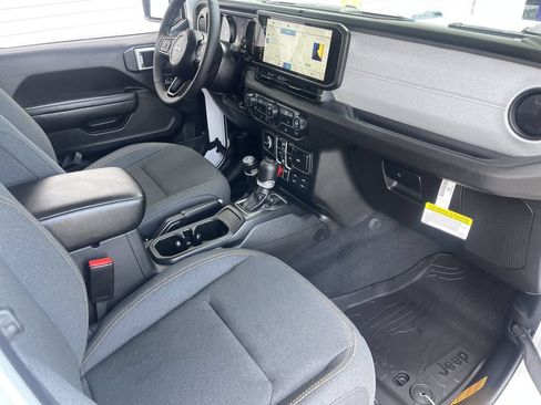 New 2026 Jeep Gladiator Mojave AWD/4WD image 13