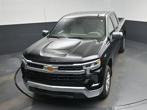 Used 2024 Chevrolet Silverado 1500 LT image 32