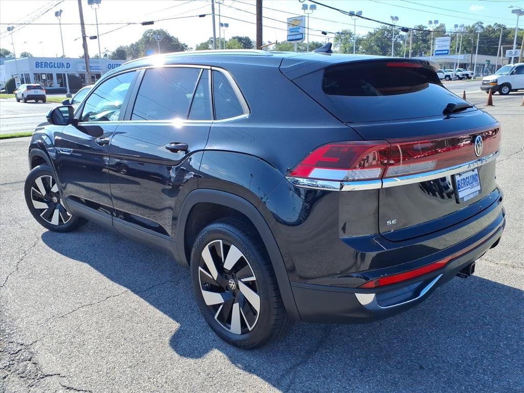 Used 2026 Volkswagen Atlas Cross Sport SE AWD/4WD image 6