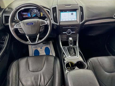 Used 2016 Ford Edge Titanium FWD image 27