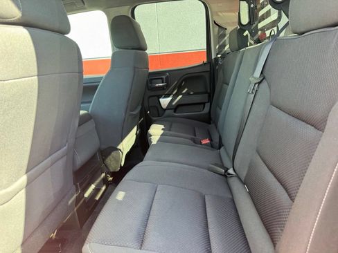 Used 2019 Chevrolet Silverado 1500 LT AWD/4WD image 10