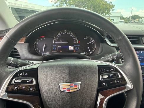 Used 2017 Cadillac XTS Luxury FWD image 14
