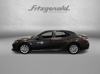 Used 2018 Toyota Camry LE FWD video 2
