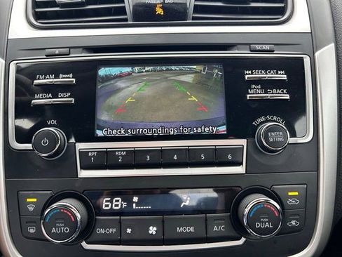 Used 2017 Nissan Altima 2.5 SV FWD image 14