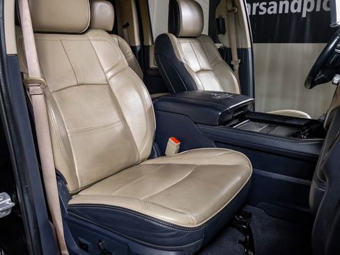 Used 2022 RAM 3500 Limited image 27