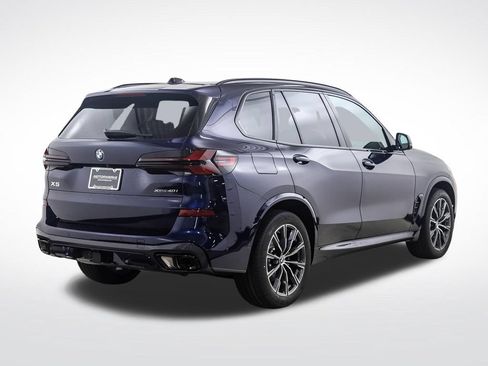 New 2026 BMW X5 xDrive40i w/ M Sport Package AWD/4WD image 5