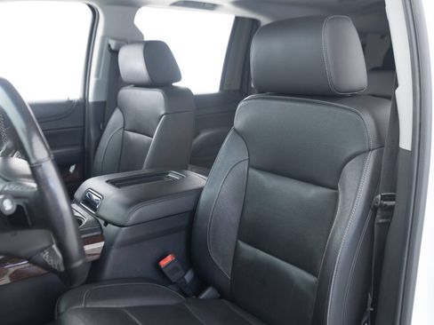 Used 2018 GMC Yukon XL SLT w/ Premium Edition AWD/4WD image 29