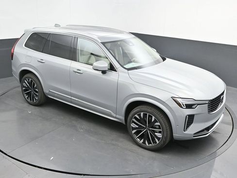 New 2026 Volvo XC90 B6 Ultra image 31