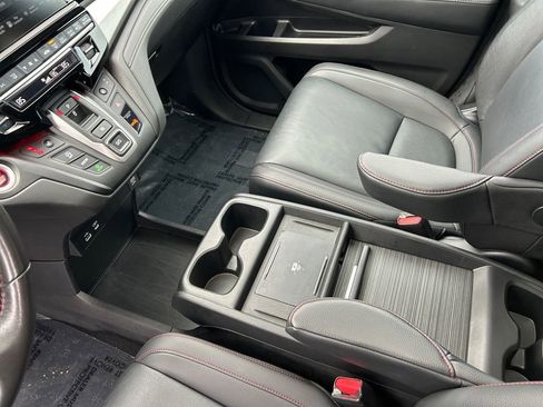 Used 2025 Honda Odyssey Sport-L image 21