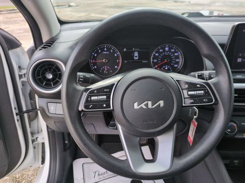 Used 2023 Kia Forte LXS FWD image 16