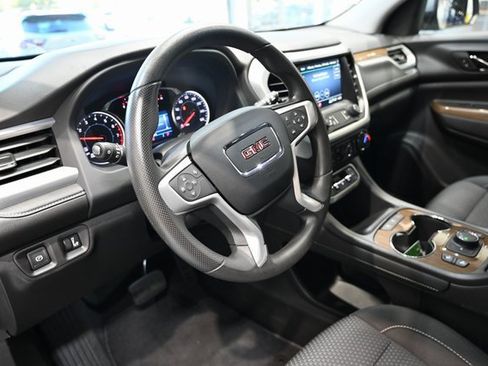 Used 2023 GMC Acadia SLE w/ Driver Convenience Package image 21