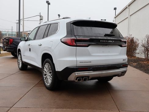 New 2026 GMC Acadia Denali w/ Super Cruise Package image 5