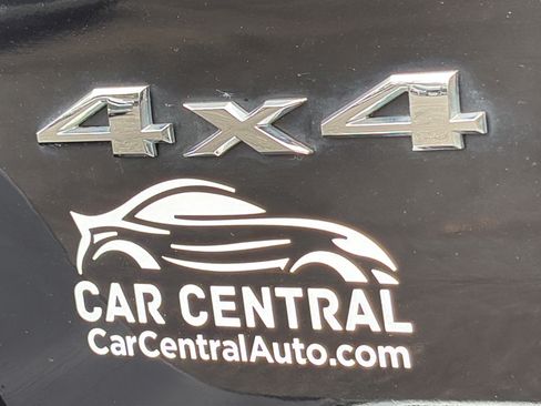 Used 2017 Jeep Grand Cherokee Overland w/ Jeep Active Safety Group AWD/4WD image 29