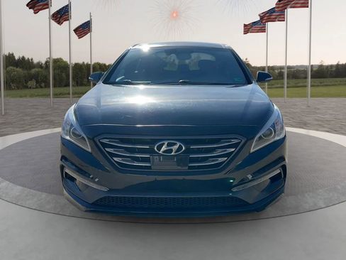Used 2017 Hyundai Sonata Limited 2.0T image 2