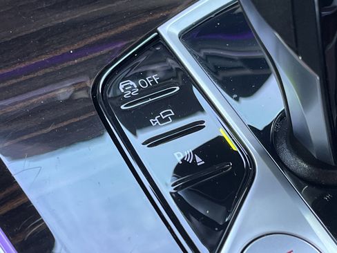 Used 2023 BMW X5 sDrive40i w/ Climate Comfort Package image 10