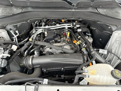 Used 2025 Ford Explorer Active image 27