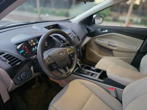 Used 2018 Ford Escape SE FWD image 20