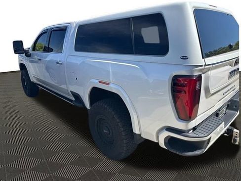 Used 2024 GMC Sierra 2500 Denali Ultimate w/ Max Trailering Package AWD/4WD image 2