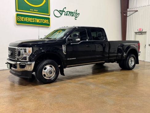 Used 2021 Ford F350 Lariat w/ Lariat Ultimate Package image 3
