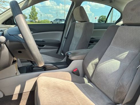 Used 2010 Honda Accord LX-P image 11