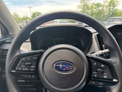 Used 2025 Subaru Crosstrek 2.0i Premium AWD/4WD image 23