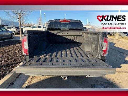 Used 2021 GMC Canyon Denali image 8