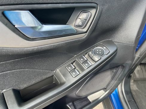 Used 2022 Ford Escape SEL AWD/4WD image 10